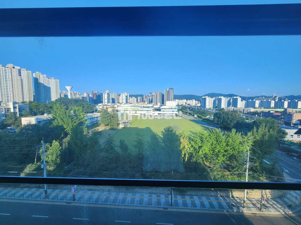 충남 천안서북구 성정동 천안시 성정동 유일 뻥뷰나오는 노래클럽 임대 월세 매물번호 11113 사진 7