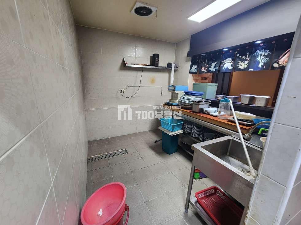 충남 천안서북구 성정동 천안시 성정동 하나은행 사거리 2층 무권리 음식점 임대 월세 매물번호 11286 사진 12