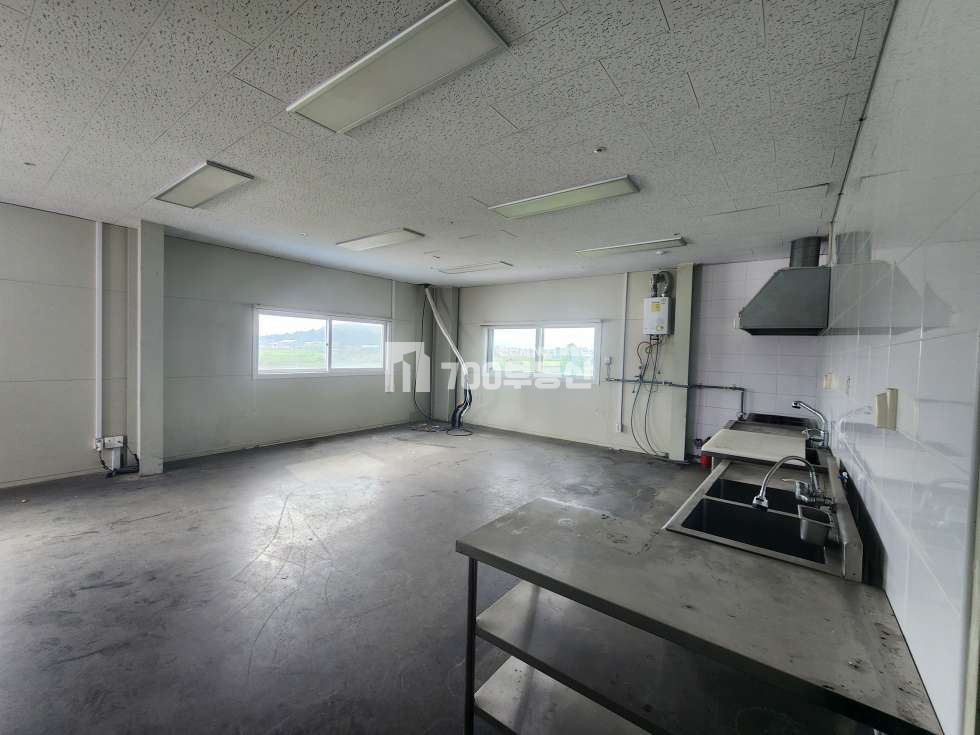 충남 천안서북구 신당동 4동 천안시 서북구 농수산시장 사거리 인근 대형매장 임대 월세 매물번호 11081 사진 10