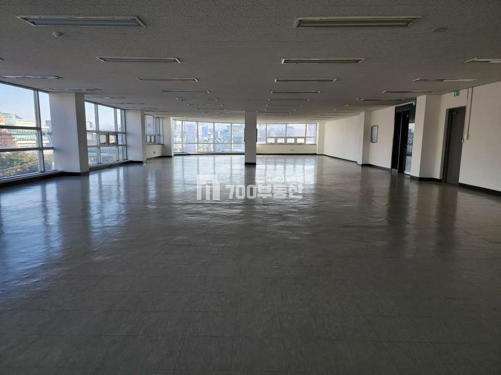 충남 천안서북구 두정동 천안시 두정동 고용노동부 인근 대형 사무실 임대 월세 매물번호 10745 사진 1