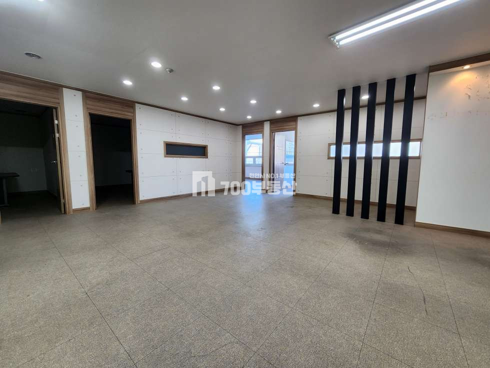 충남 천안서북구 두정동 천안시 두정동 고용노동부 인근 대로변 대형 사무실 임대 월세 매물번호 10744 사진 8